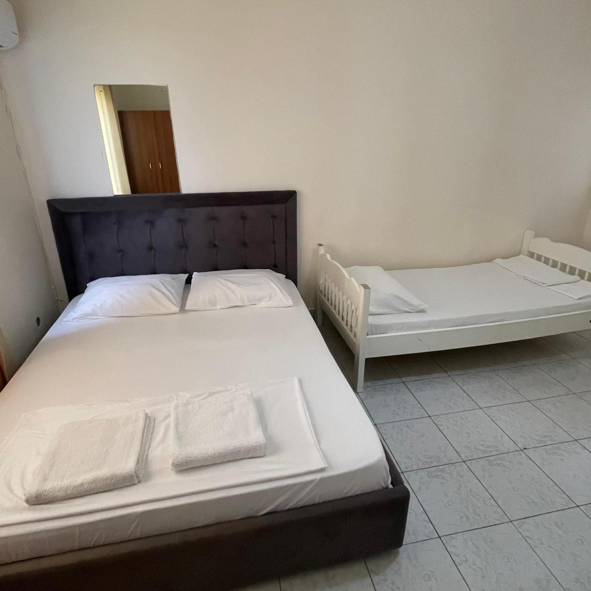 Hotel Gjika Sarandë Buitenkant foto